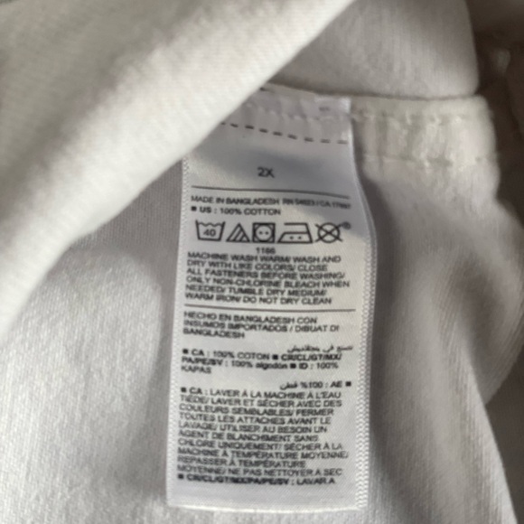 Old Navy Women's Light Denim Jacket-2X - Picture 7 of 8